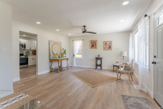 4113 W Columbia Street, Evansville, IN 47720