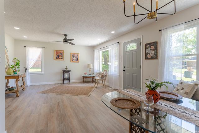 4113 W Columbia Street, Evansville, IN 47720