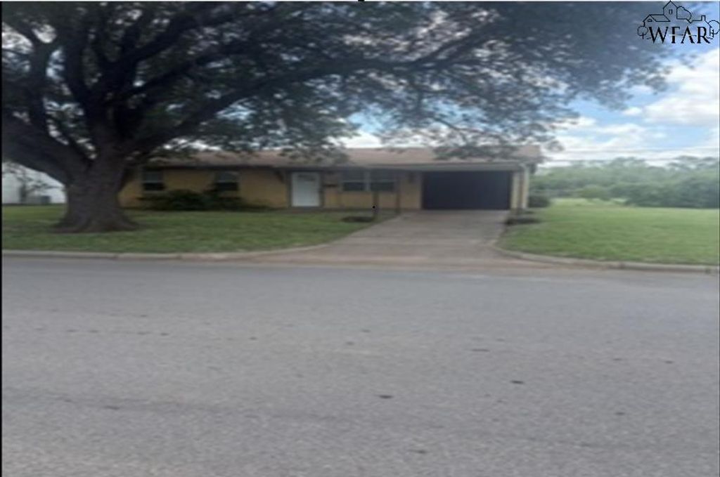 4800 BONNY DRIVE, Wichita Falls, TX 76302