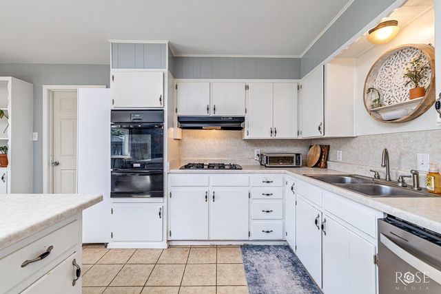 817 State Court Dr, San Angelo, TX 76905