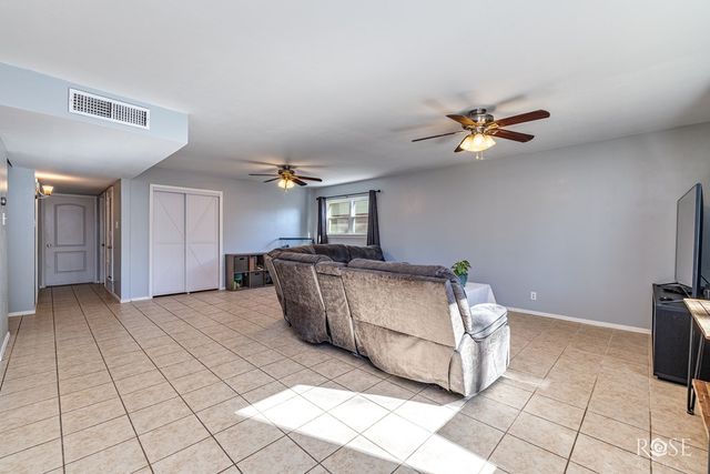 817 State Court Dr, San Angelo, TX 76905