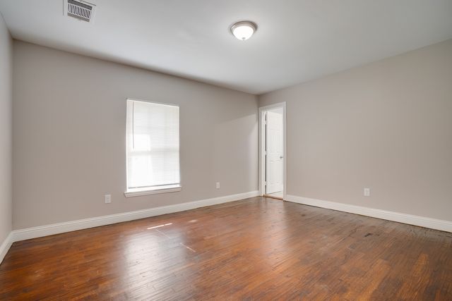 3402 Lawnview Avenue, Dallas, TX 75227