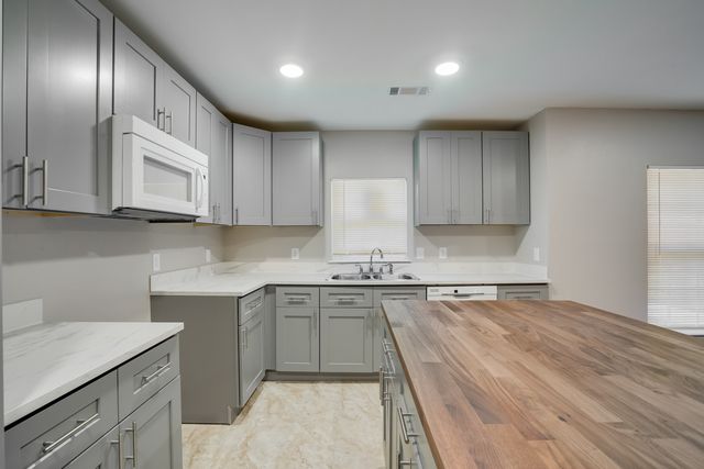3402 Lawnview Avenue, Dallas, TX 75227