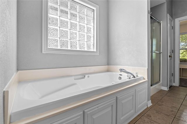 300 Old Forge Drive, Bentonville, AR 72712