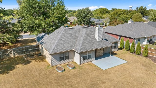 300 Old Forge Drive, Bentonville, AR 72712