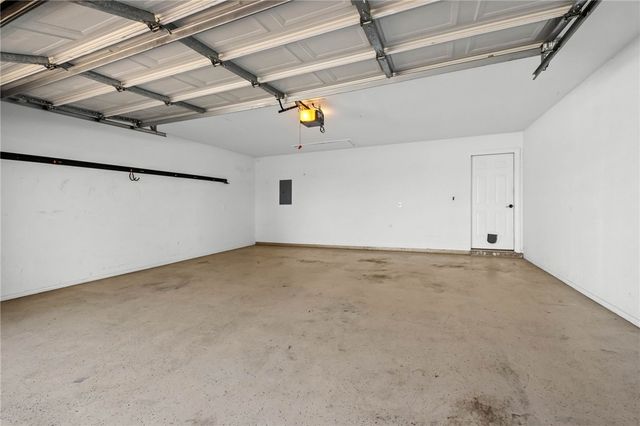 300 Old Forge Drive, Bentonville, AR 72712