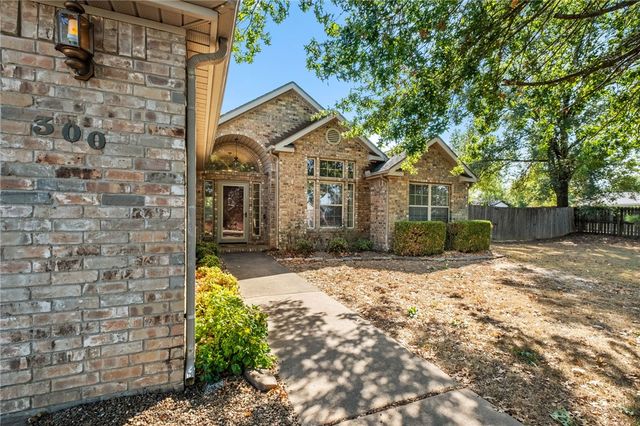 300 Old Forge Drive, Bentonville, AR 72712