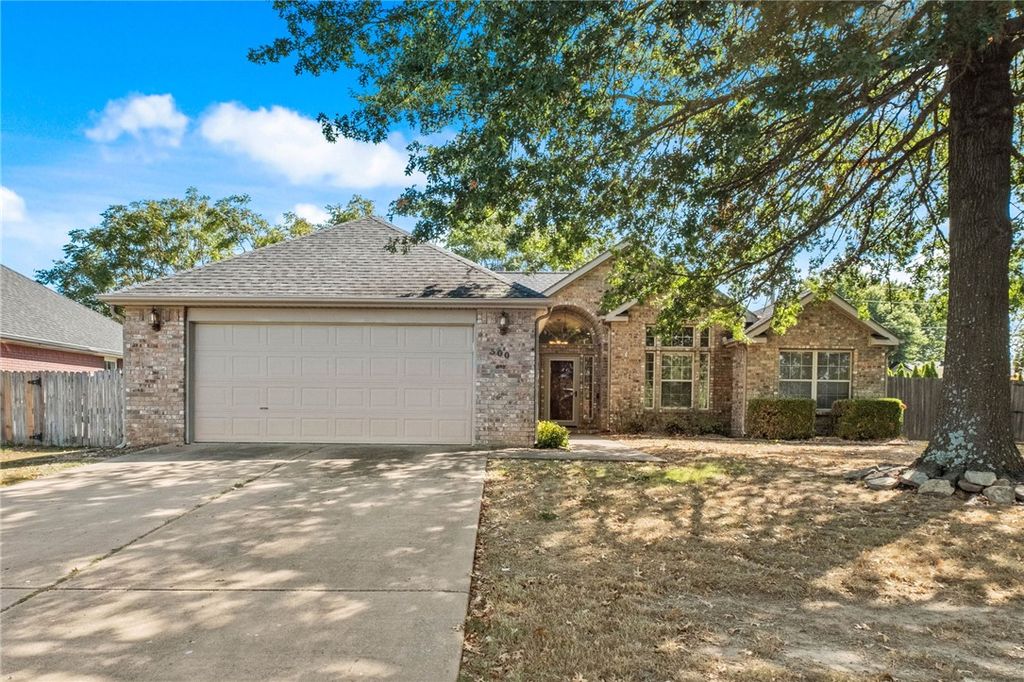 300 Old Forge Drive, Bentonville, AR 72712