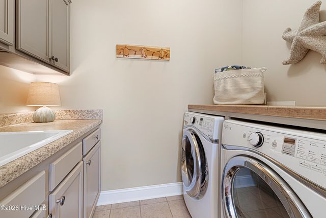 1805 Ivory Gull Drive, Morehead City, NC 28557