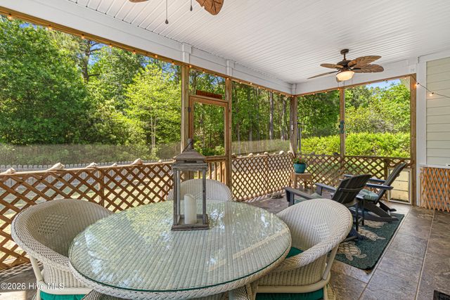 1805 Ivory Gull Drive, Morehead City, NC 28557