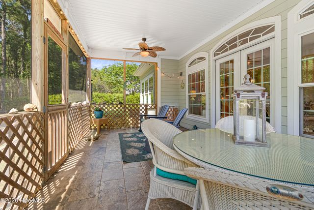 1805 Ivory Gull Drive, Morehead City, NC 28557