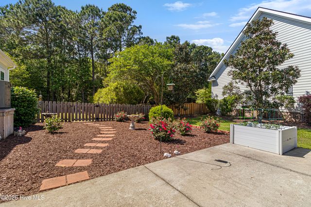 1805 Ivory Gull Drive, Morehead City, NC 28557