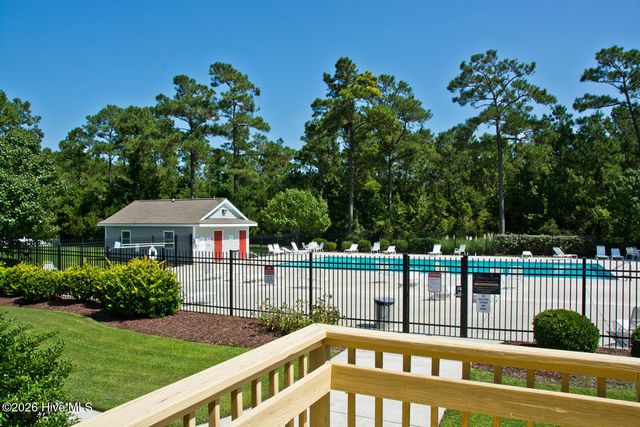 1805 Ivory Gull Drive, Morehead City, NC 28557