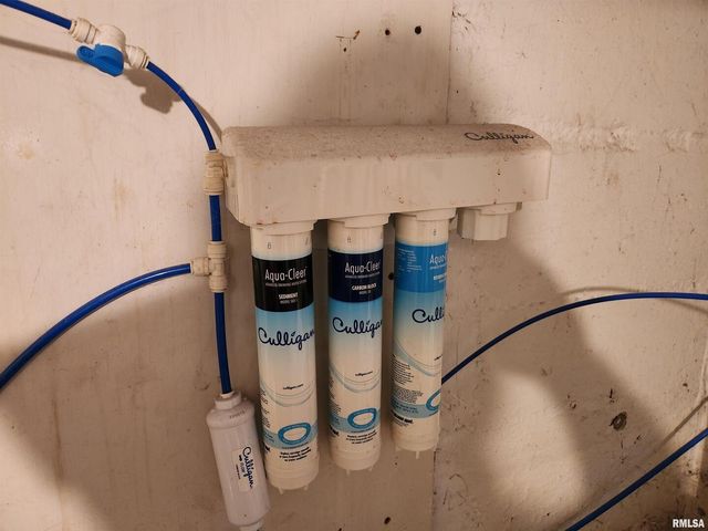 803 5TH Avenue S, Clinton, IA 52732