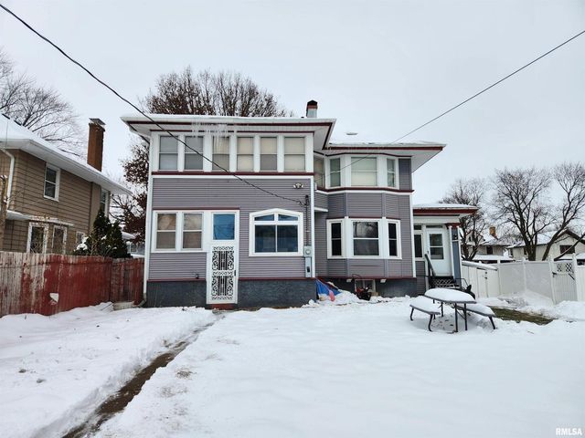 803 5TH Avenue S, Clinton, IA 52732