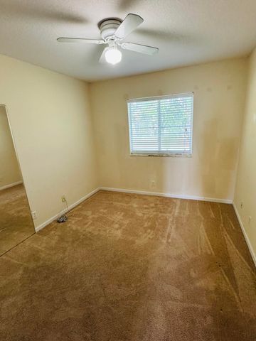 3033 N Evergreen Circle, Boynton Beach, FL 33426