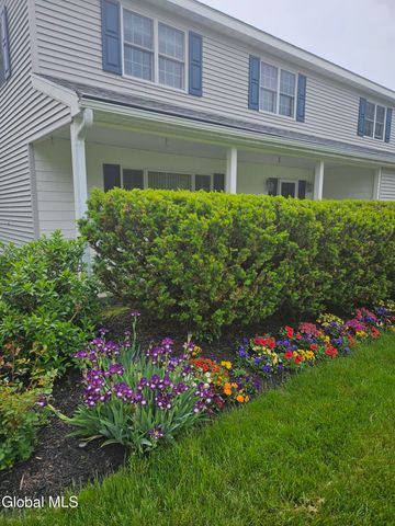 2122 Orchard Park Drive, Niskayuna, NY 12309