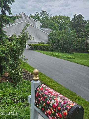 2122 Orchard Park Drive, Niskayuna, NY 12309