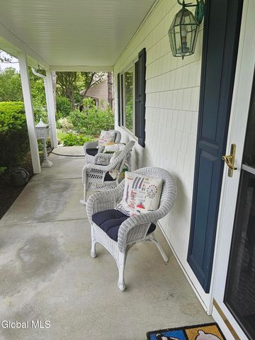 2122 Orchard Park Drive, Niskayuna, NY 12309