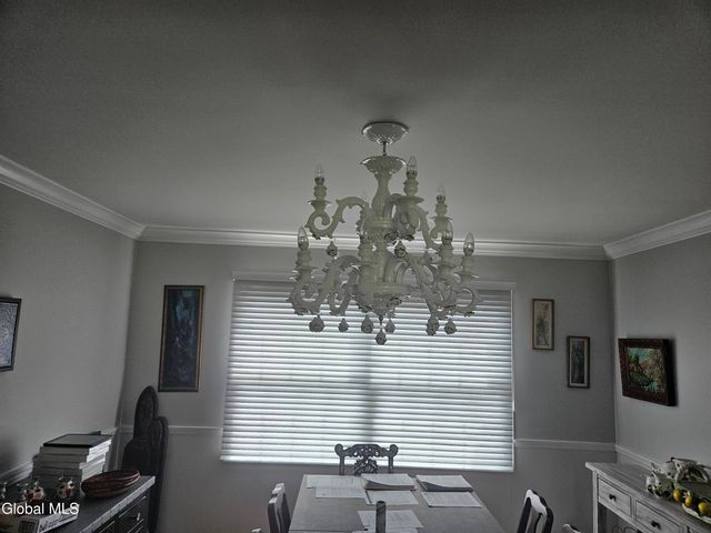 2122 Orchard Park Drive, Niskayuna, NY 12309