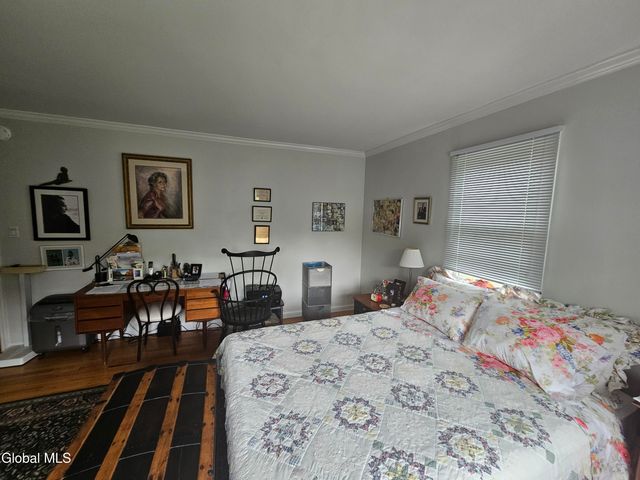 2122 Orchard Park Drive, Niskayuna, NY 12309