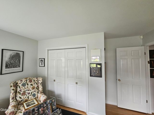 2122 Orchard Park Drive, Niskayuna, NY 12309
