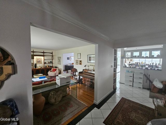 2122 Orchard Park Drive, Niskayuna, NY 12309
