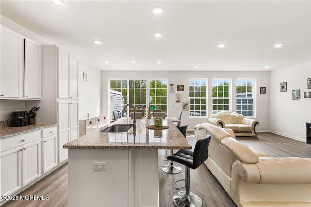 513 Fremont Drive, Manalapan, NJ 07726