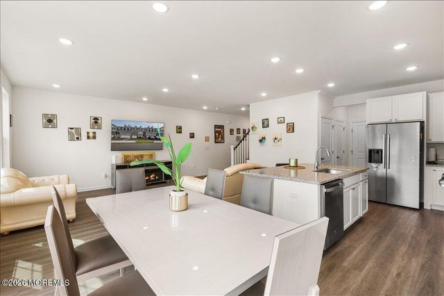 513 Fremont Drive, Manalapan, NJ 07726