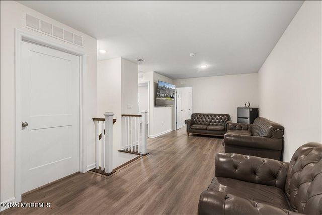 513 Fremont Drive, Manalapan, NJ 07726