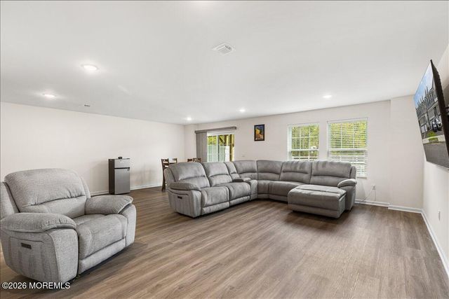 513 Fremont Drive, Manalapan, NJ 07726