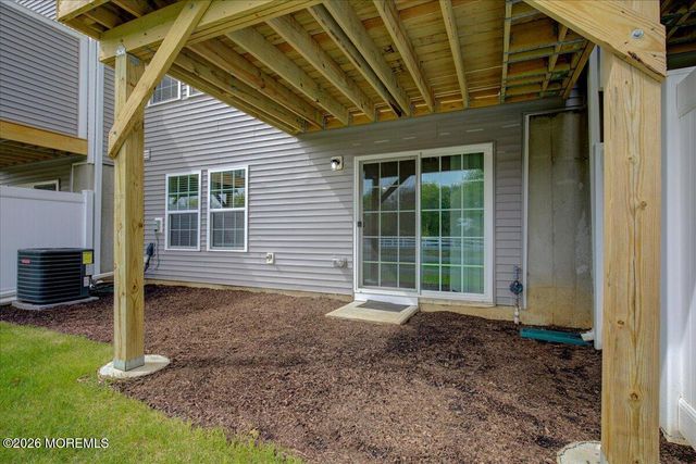 513 Fremont Drive, Manalapan, NJ 07726