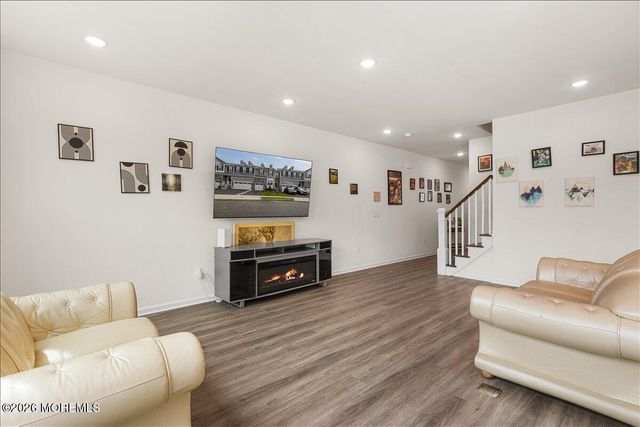 513 Fremont Drive, Manalapan, NJ 07726