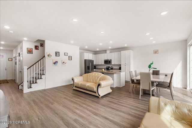 513 Fremont Drive, Manalapan, NJ 07726