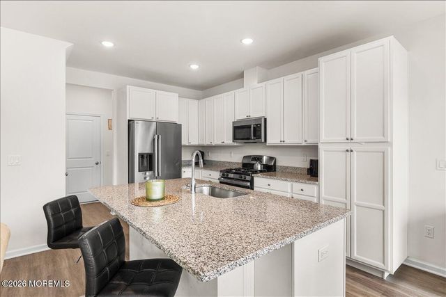 513 Fremont Drive, Manalapan, NJ 07726