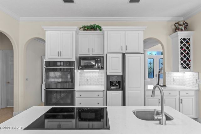 8127 N Lagoon Drive, Panama City, FL 32408