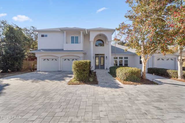 8127 N Lagoon Drive, Panama City, FL 32408