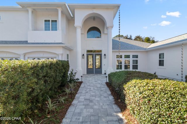 8127 N Lagoon Drive, Panama City, FL 32408