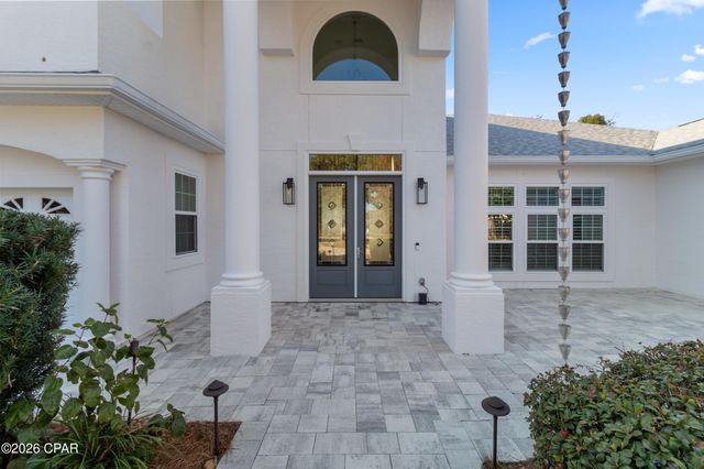 8127 N Lagoon Drive, Panama City, FL 32408