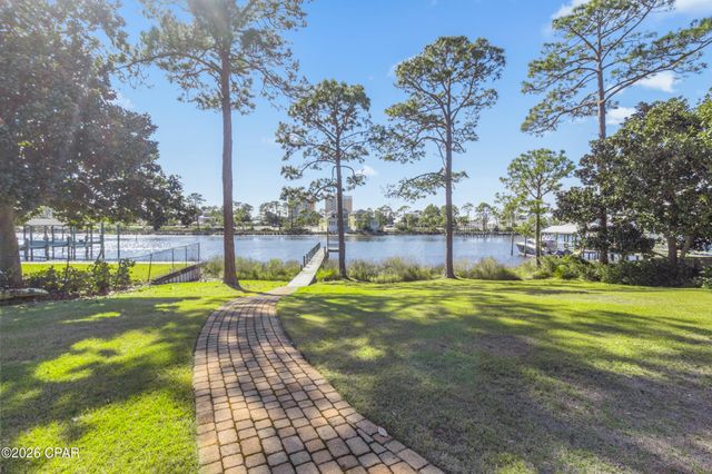 8127 N Lagoon Drive, Panama City, FL 32408