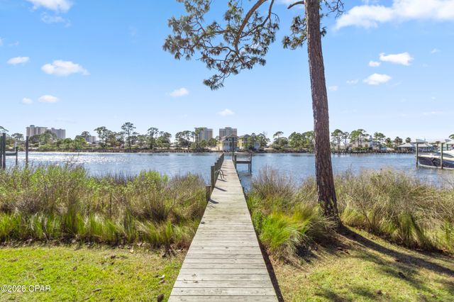 8127 N Lagoon Drive, Panama City, FL 32408