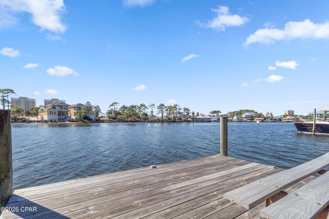 8127 N Lagoon Drive, Panama City, FL 32408