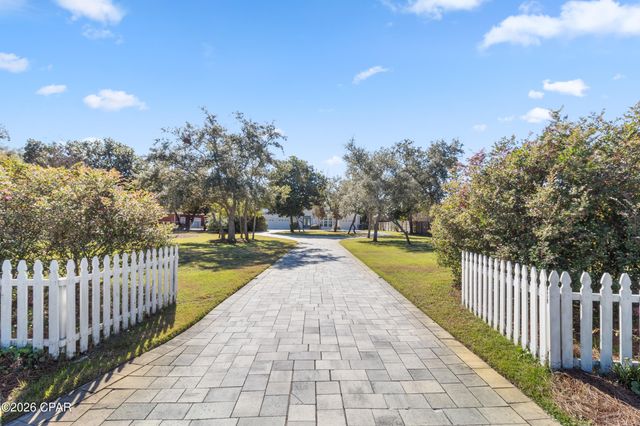 8127 N Lagoon Drive, Panama City, FL 32408