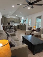106 S Mount Rushmore DR, Cedar Park, TX 78613