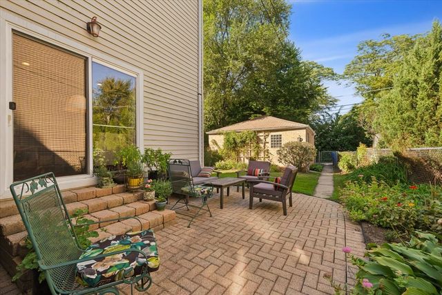1501 Madison Street, Evanston, IL 60202