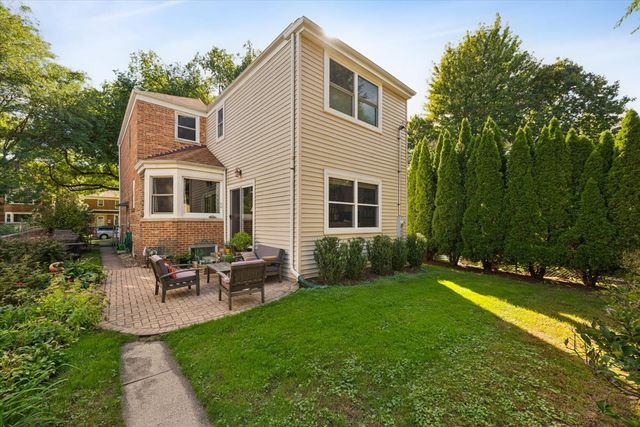 1501 Madison Street, Evanston, IL 60202