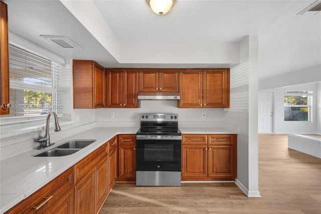 1111 SW 39th Ave, Fort Lauderdale, FL 33312