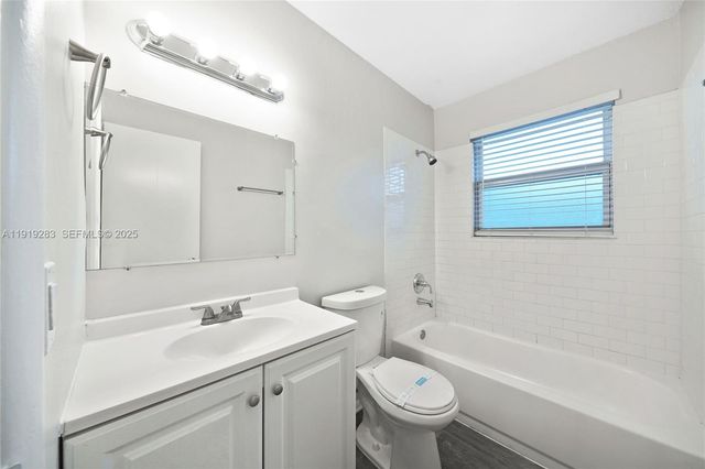 1111 SW 39th Ave, Fort Lauderdale, FL 33312