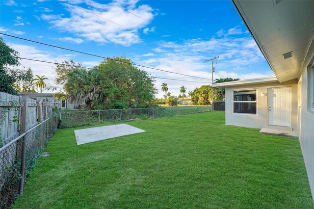 1111 SW 39th Ave, Fort Lauderdale, FL 33312