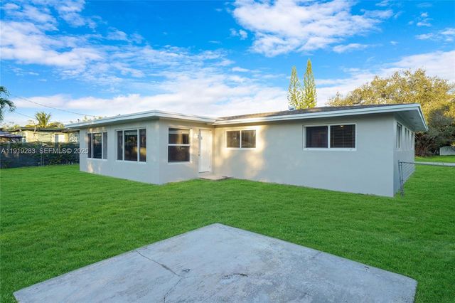 1111 SW 39th Ave, Fort Lauderdale, FL 33312